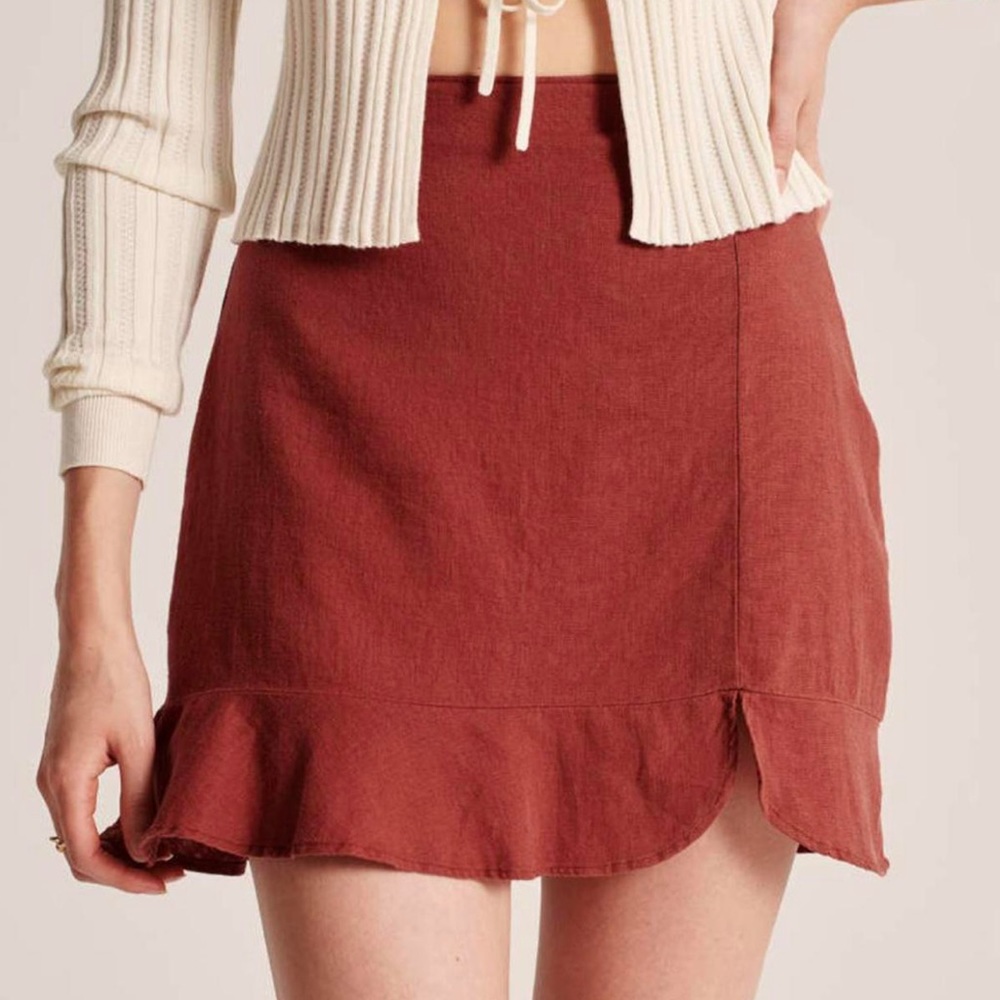 SOLD!!! NWT Abercrombie & Fitch Linen-Blend Ruffle Hem Mini Skirt